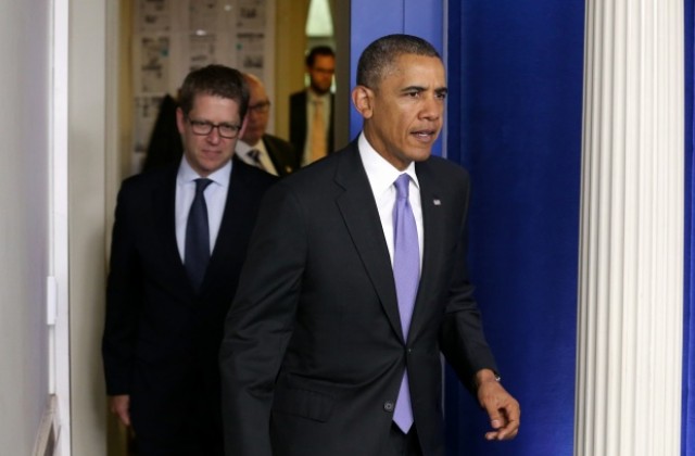 Барак Обама се разделя с говорителя си Джей Карни