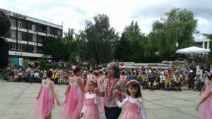 Попова Японците правят празник на българската роза