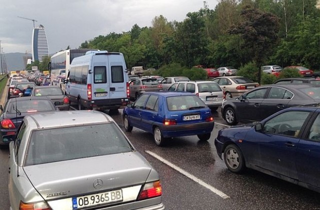 Пътните ремонти в София са в разгара си, въвеждат се промени в движението