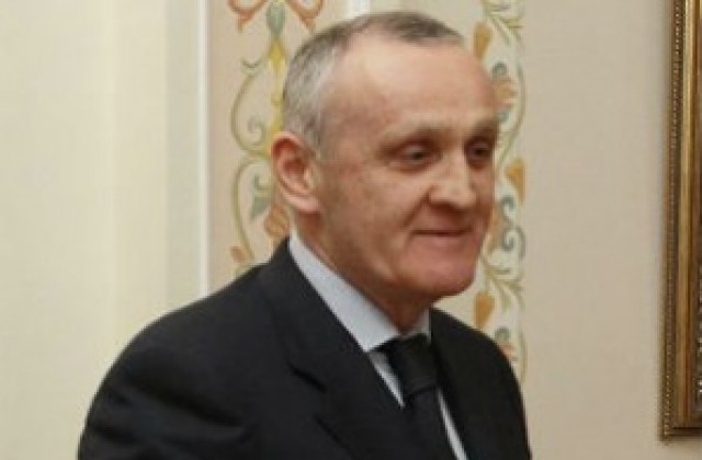Президентът на Абхазия Александър Анкваб подаде оставка