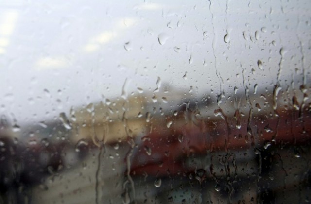 Жълт код за Варна заради гръмотевични бури