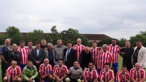 Значки плакети и шоу мач за 90 години футбол в