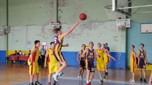 14годишните етърци спечелиха зоната отиват на финали