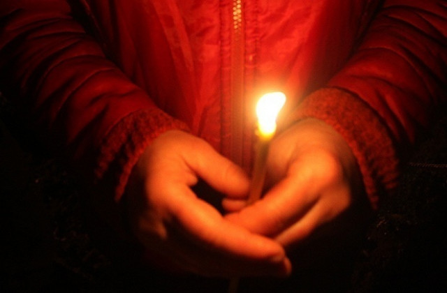 Цветя срещу безхаберието по пътищата