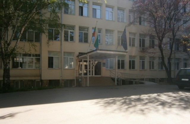 Крадци задигнаха инвалидна количка и компютър от болницата в Кюстендил