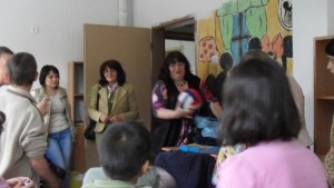 КНСБ направи дарение на деца в неравностойно положение в Севлиево