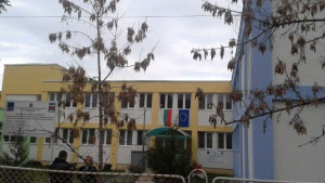 Удължиха разследването за синьото мляко в Асеновград