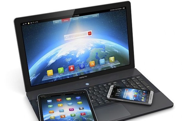 Обясниха защо лаптопите и таблетите ни карат да трупаме тегло