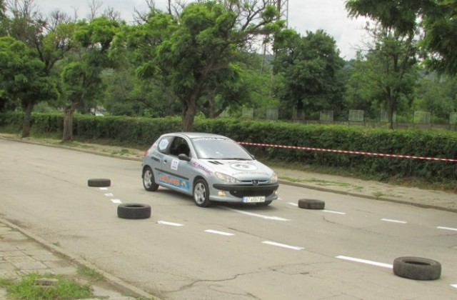 Продължава записването за автомобилното рали Купа Раховец