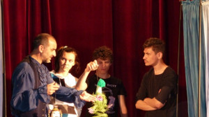 Аплодираха Театър ВЕСЕЛ на фестивал в Румъния