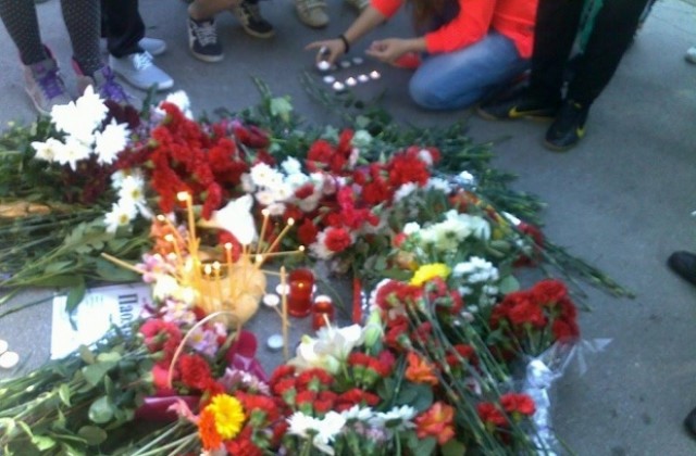 Майки тръгват на мълчалив поход срещу убийствата по пътя