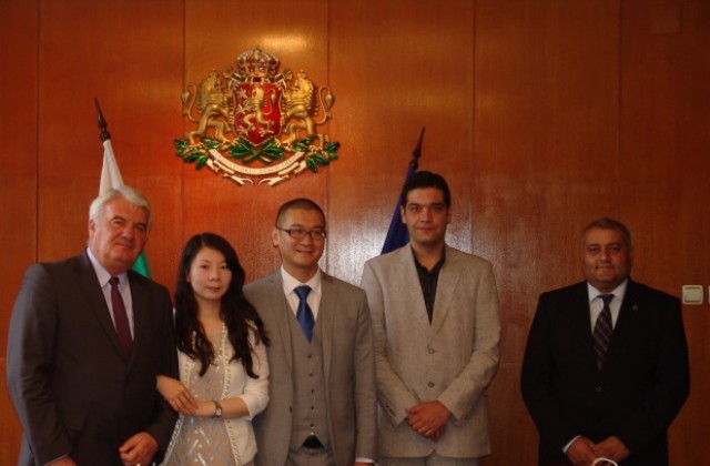 Областният управител се срещна с представители на китайския бизнес