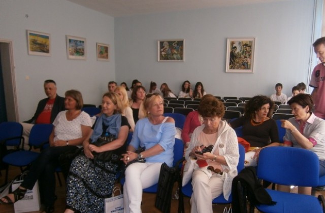 Учители от 8 държави обменяха опит в Кюстендил