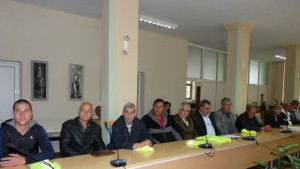 Връчиха договорите на първите 14 безработни лица по програма Сигурност