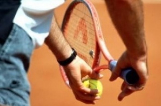 Отборен турнир по тенис на корт в Ловеч