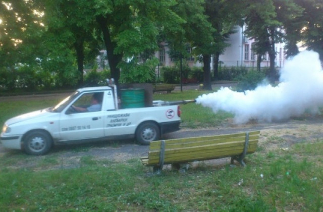 Община Видин продължава обработката срещу комари