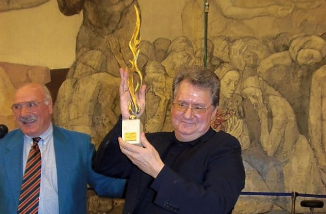 Мичо Димитров получи приза Музикант на годината