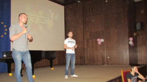 Създателите на Българска история с открит урок пред ученици в