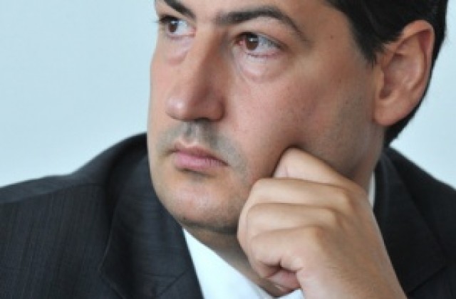 Категорична победа за ГЕРБ при задължителен вот, прогнозира Ив.Тотев