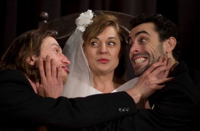 Новата постановка на Мариус Куркински гостува на горнооряховска сцена