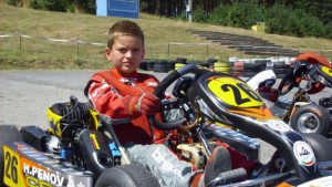 Черна котка мина път на Христо Пенов на писта Пауталия