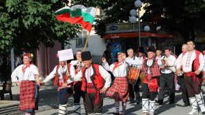 Ансамбъл Житен клас от с Житница победител в Песни и