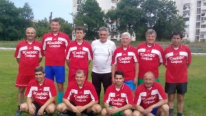 Футболните съдии от Кюстендил закриха сезона с мач и купон