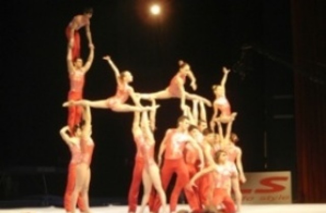 Състезатели от 16 клуба идват в Г. Оряховица за шампионат по спортна акробатика