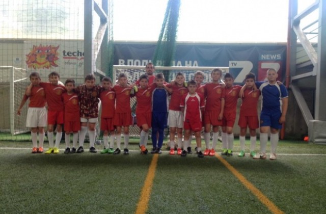 Децата на ФК Велбъжд посрещат ДАФ в мач от Футбол 7 на стадион Странджата