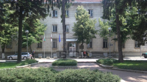 В Омуртаг бе открита изложбата Спомени в багри