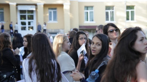 Варненска гимназия отново в топ 10 по успех от матурите