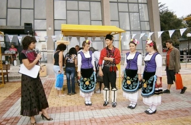 4-дневен фолклорен фестивал и малък панаир на занаятите започват в Димитровград