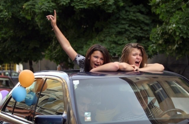 Абитуриентите плащат сами здравните си вноски