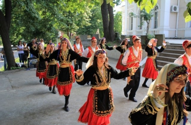 Концерти на чуждестранни фолклорни състави на видинска сцена