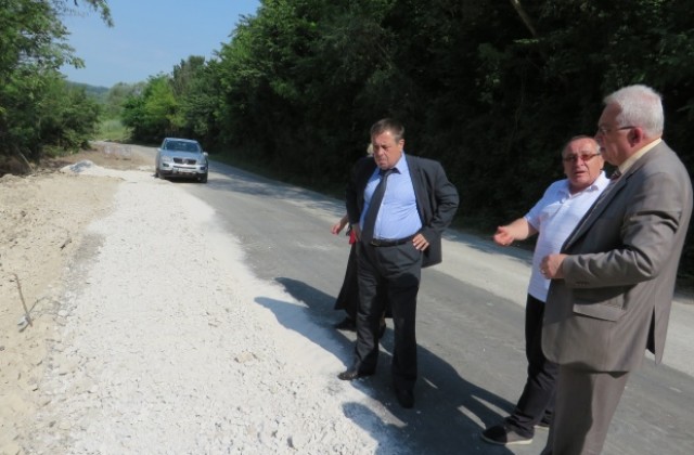 Ремонтите по улиците в селата ще приключат следващата седмица