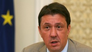 Куюмджиев Експерти не посочиха текст от еврозакон който погазваме за