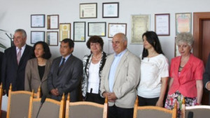 Посланикът на Република Индонезия посети Варненския свободен университет