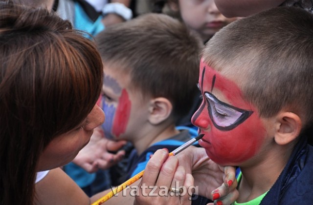 Детски панаир два дни гостува във Враца