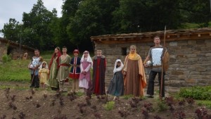 Фотоси и средновековни облекла оживяха в Моят поглед към Хоталич