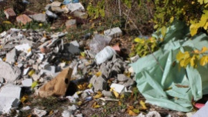 Селяни използват закрити сметища