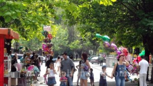 Правят нов площад в Лъки