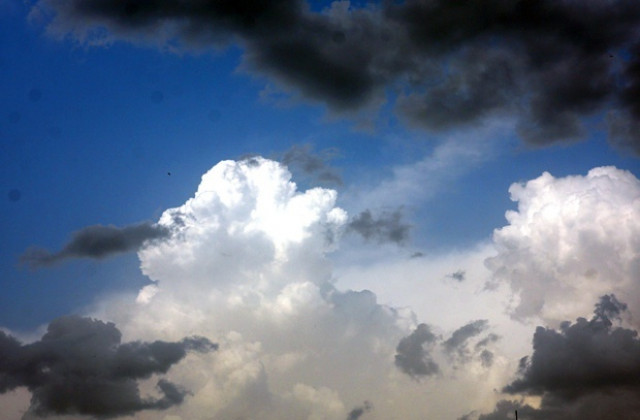 Облачното време продължава и днес