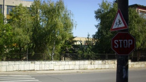 Блъснаха двама пешеходци