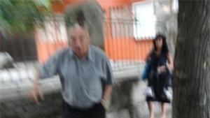 Цар Киро нападна журналисти