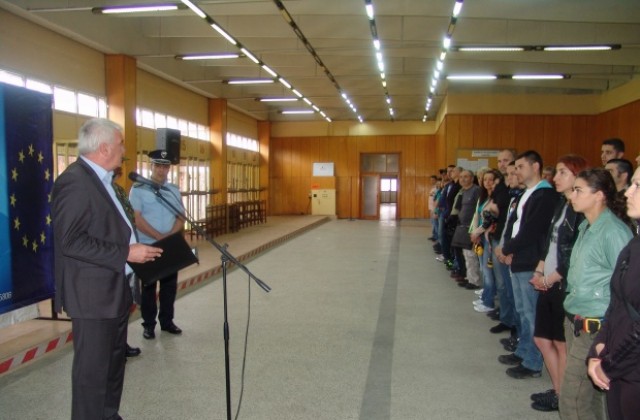 Над 110 служители на МВР мерят сили в Републикански преглед по стрелба с пистолет