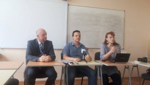 Ученици събират средства за талантлив математик