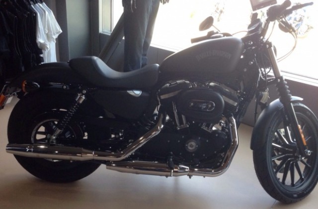 Един от феновете на  Kavarna Rock 2014 ще си тръгне с мотор  Harley Davidson