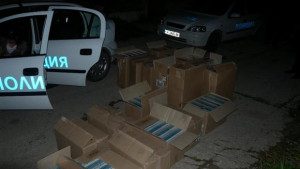 190 000 контрабандни цигари иззети от полицията има трима задържани