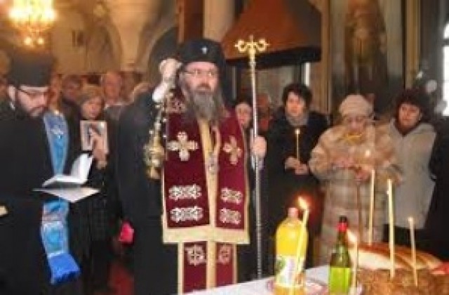 Митрополит Йоан ще отслужи молебен за жертвите в Аспарухово