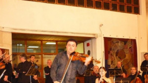 Казанлъшки цигулар с амбиция за рекорд за Гинес